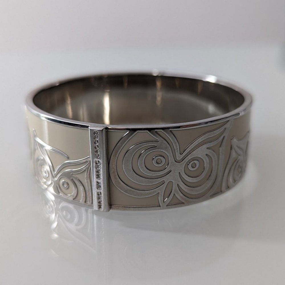 Marc by Marc Jacobs Cream Silver Owl Bangle